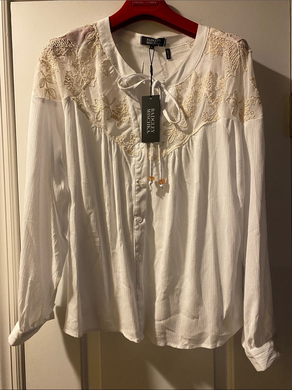 Badgley Mischka Beautiful Button Down Embroidered Top Shirt NWT